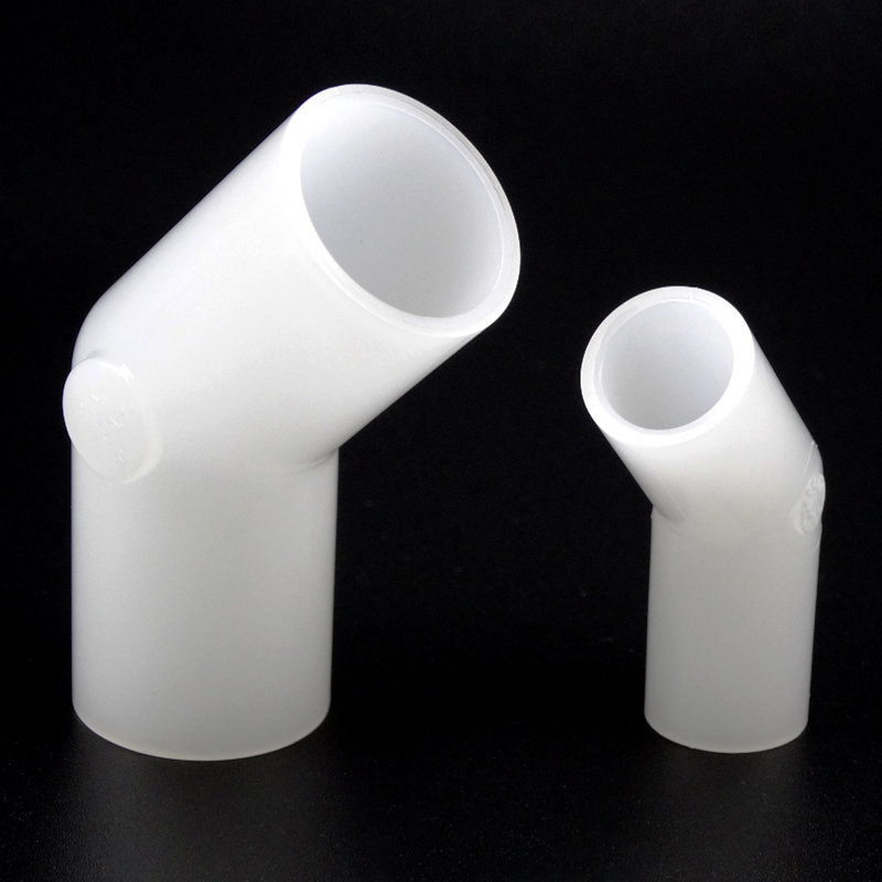 Gomito 45&deg; in PVDF